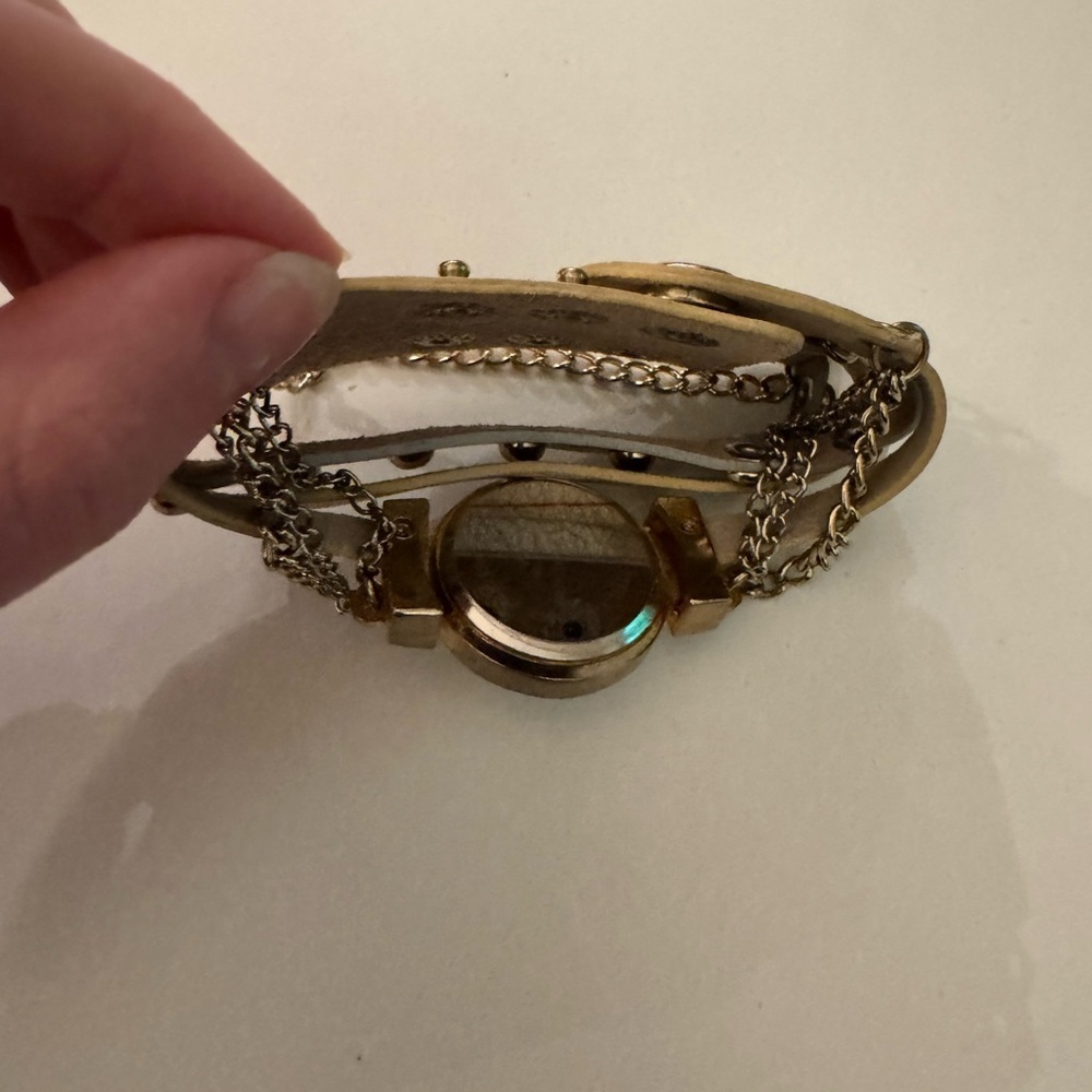 Gold and Silver Women's Wrap bracelet Watch - Picture 3 of 5